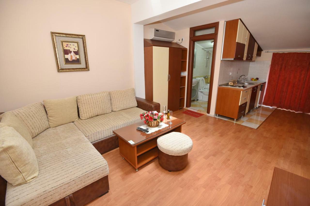 Darni Central Apartments - Bazaar Location With Free Parking Ohrid Exterior photo