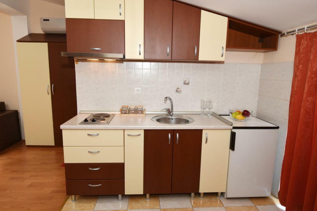 Darni Central Apartments - Bazaar Location With Free Parking Ohrid Exterior photo